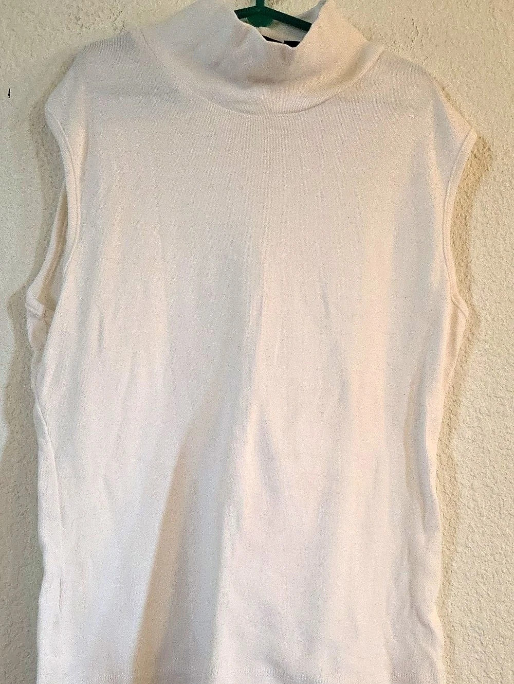GALS Cotton Mock Neck Tank Top in White Size Medium Like New